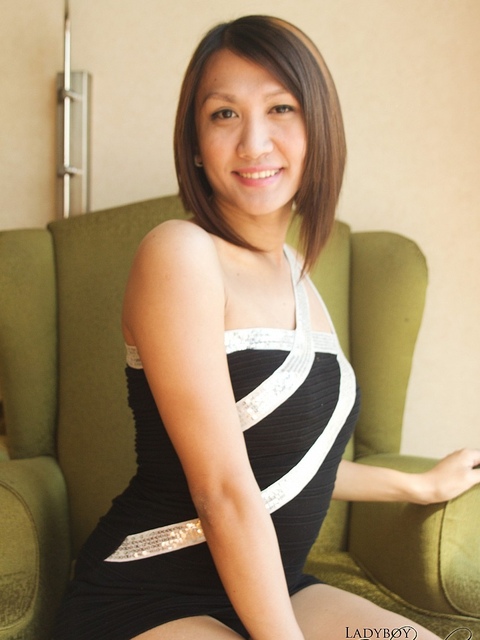 Jade L