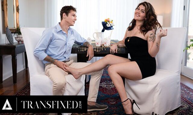 HYPNOTIZED - After Cracking Up, Fabulous Daisy Taylor Has Impressive Hookup With Strung up Lengthy-Time Mate