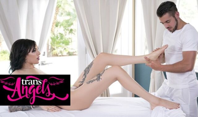 TRANS ANGELS - Dante Works His Way To Ryder Monroe's Spunk-pump Until She Gets Nasty Praying For His Bone