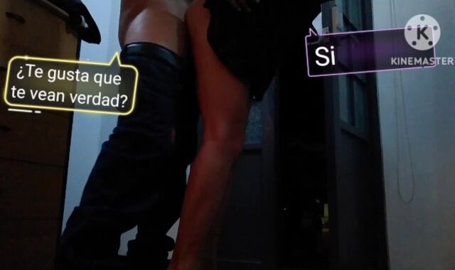 Sissy being ravaged with the open door exhibition for a taxi driver. Spanish subtitles.