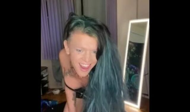 ONLYFANS REALJADEJAMESON Transgender stripper Subscribe today and watch the Show!