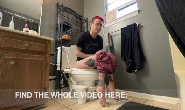 Morning Piss and Wc Farts