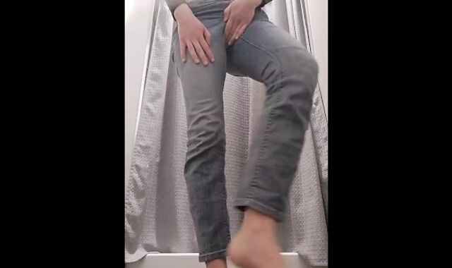 Trans man Masterbating and dumping in his jeans