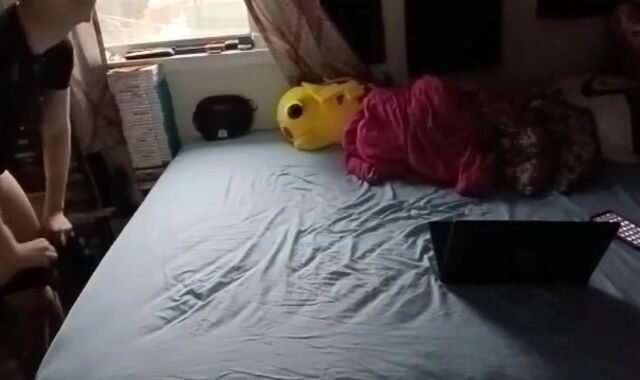 Jacking while seeing video