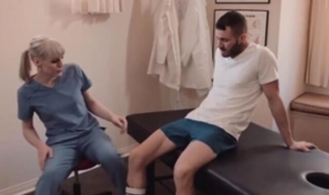 Injured dude gets His rosy pucker Munched And Butt-fucked ladyman Massagist