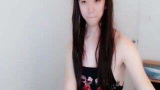 chinese 18 age teenie Crossdresser Solo webcam