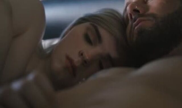 Pallid And succulent gal-boy Ella Hollywood Swift tear up In A Motel Guest room