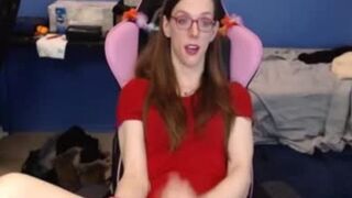 Nerdy girl-dude Milks giant jizz-shotgun camera