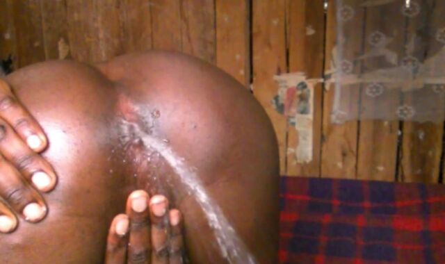 DARK-HUED TRANS ANAL PUMPING OUT